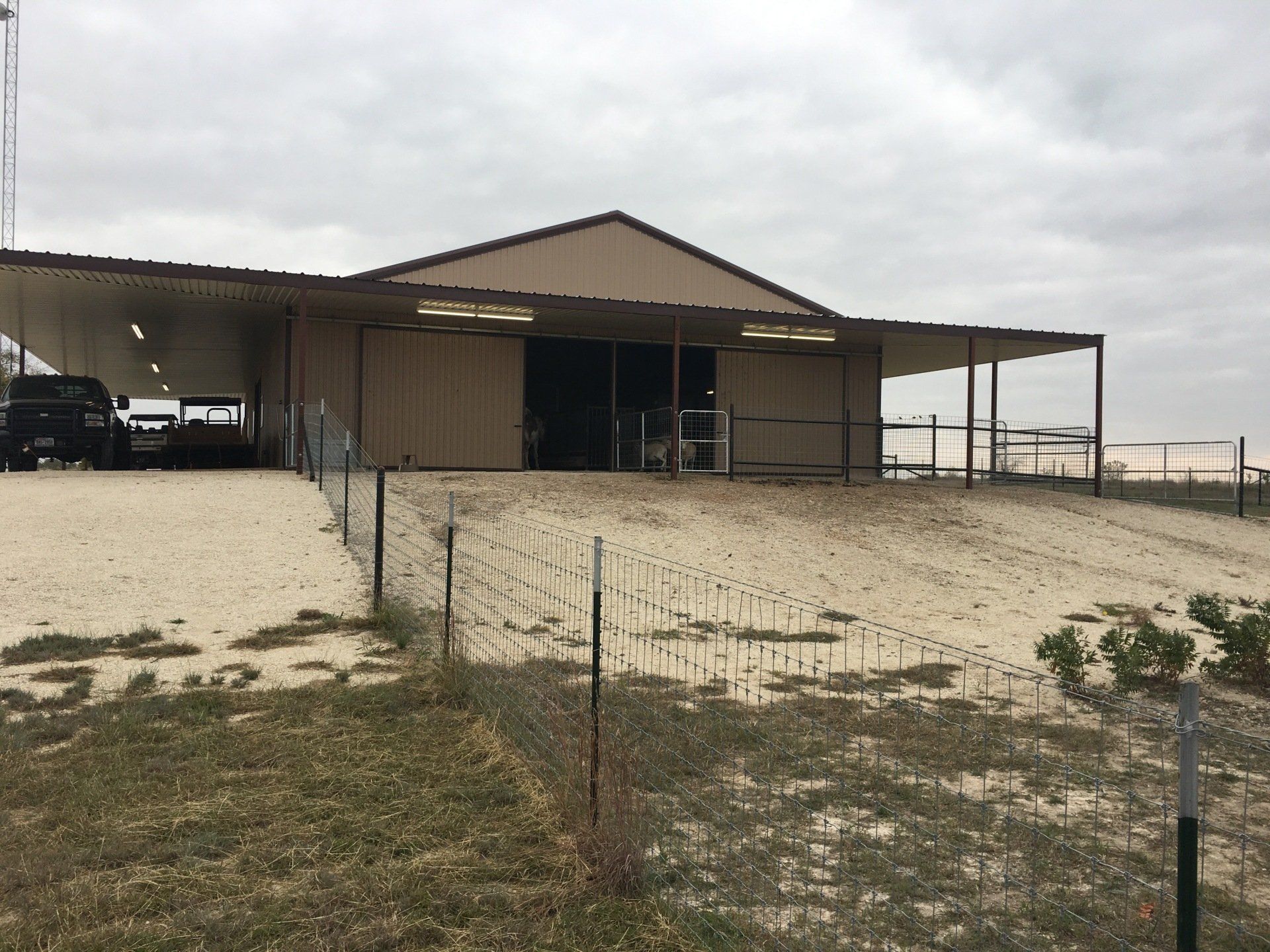 The barn at Lucky Glider Ranch